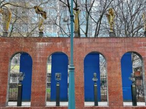 Дом Бурганова: Магия скульптуры и времени